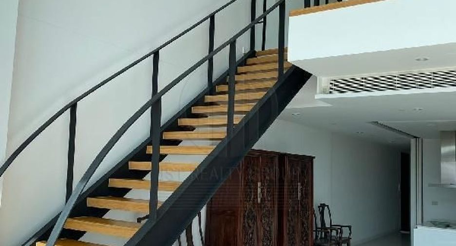 À vendre et à louer 4 chambres condo à Pathum Wan, Bangkok