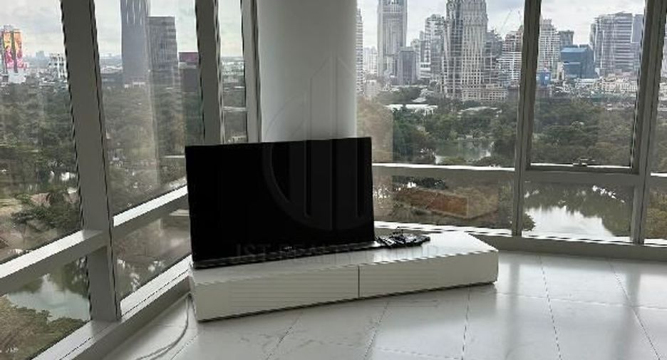 À vendre et à louer 4 chambres condo à Pathum Wan, Bangkok