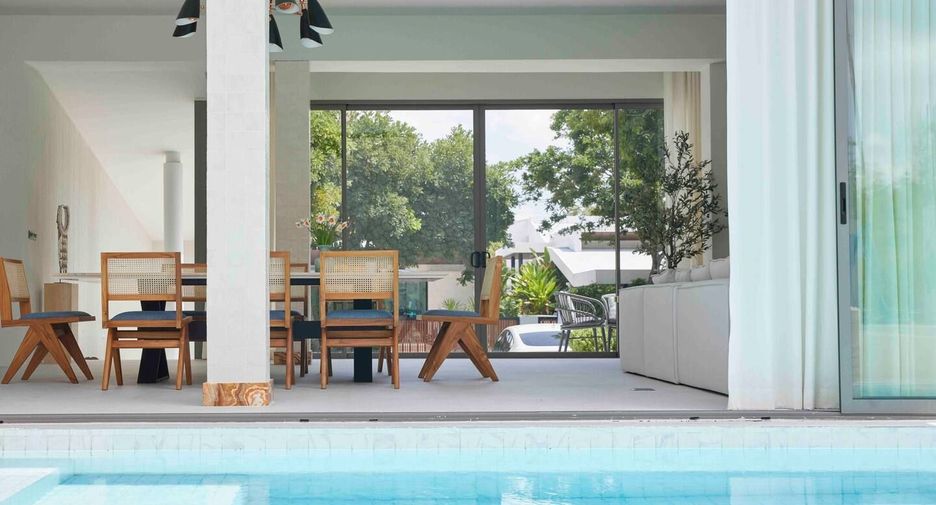 À vendre et à louer 4 chambres villa à Sattahip, Chonburi
