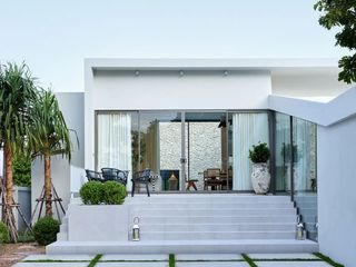 À vendre et à louer 4 chambres villa à Na Jomtien, Pattaya