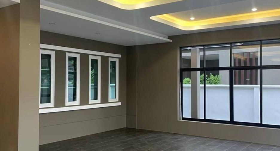 Casa en venta de 3 habitaciones en San Kamphaeng, Chiang Mai
