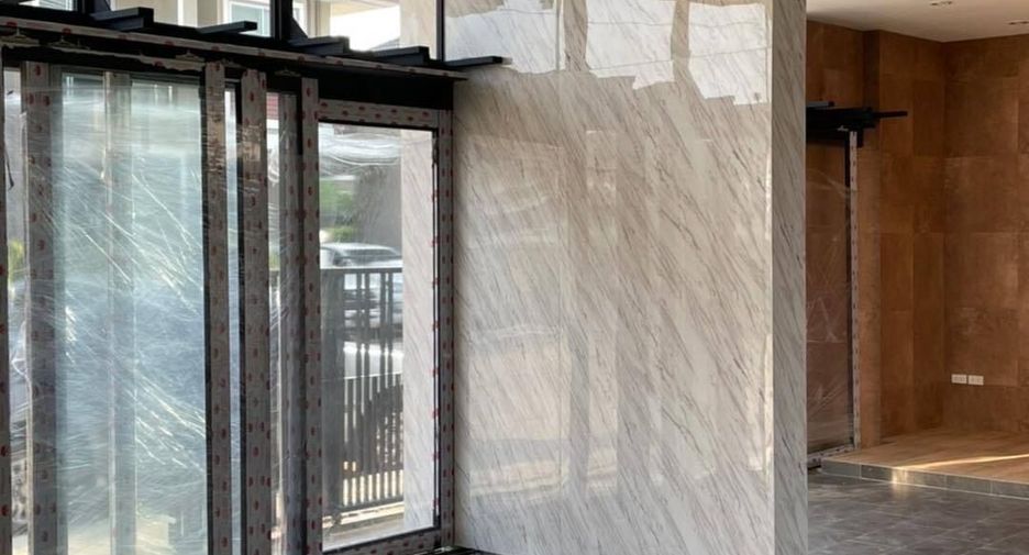 Casa en venta de 3 habitaciones en San Kamphaeng, Chiang Mai