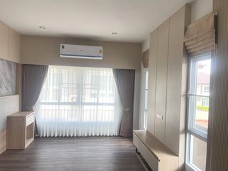 Casa en venta de 3 habitaciones en San Kamphaeng, Chiang Mai