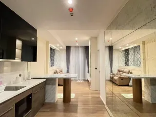 Condo en alquiler de 1 habitaciones en Pathum Wan, Bangkok
