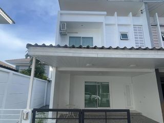 For Rent 3 Bedroom Townhouse In Mueang Phuket