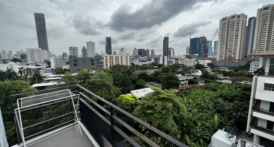 Wohnung zur Miete mit 2 Zimmer in Watthana, Bangkok