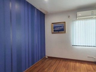 Продажа 5 спальни таунхаус в Суан Луанг, Бангкок