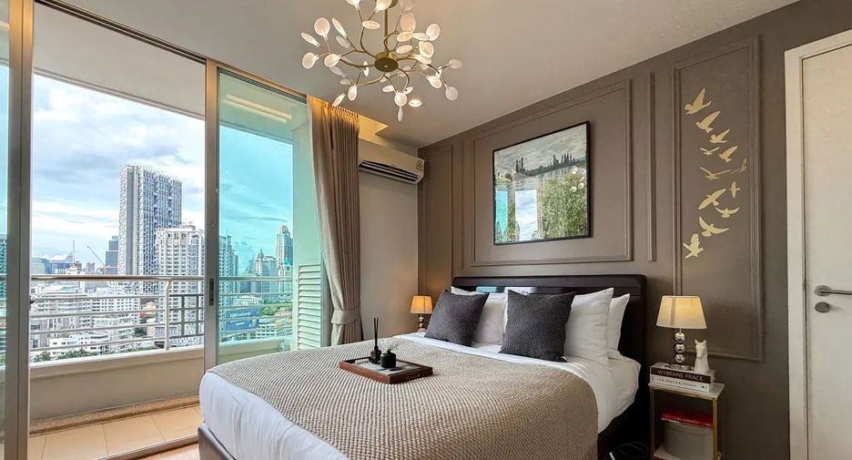 For rent 2 bedrooms condo in Sathon, Bangkok