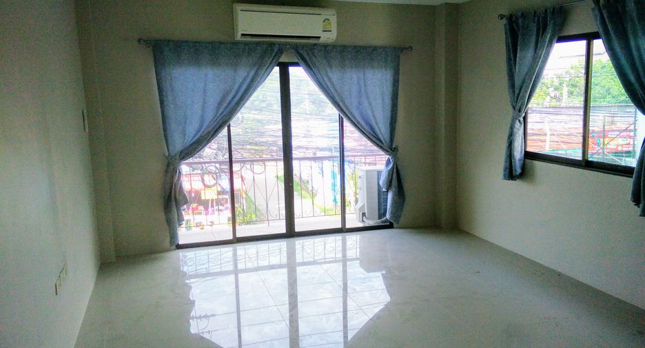 For sale 4 bedrooms retail Space in Bang Lamung, Chonburi
