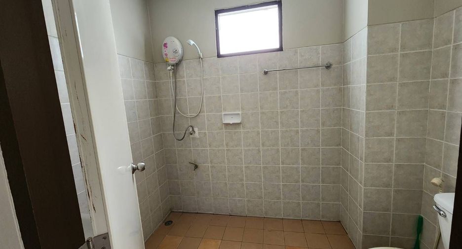 For sale 4 bedrooms retail Space in Bang Lamung, Chonburi