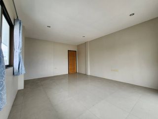 出售 4 卧室 商业空间 在 Bang Lamung, Chon Buri