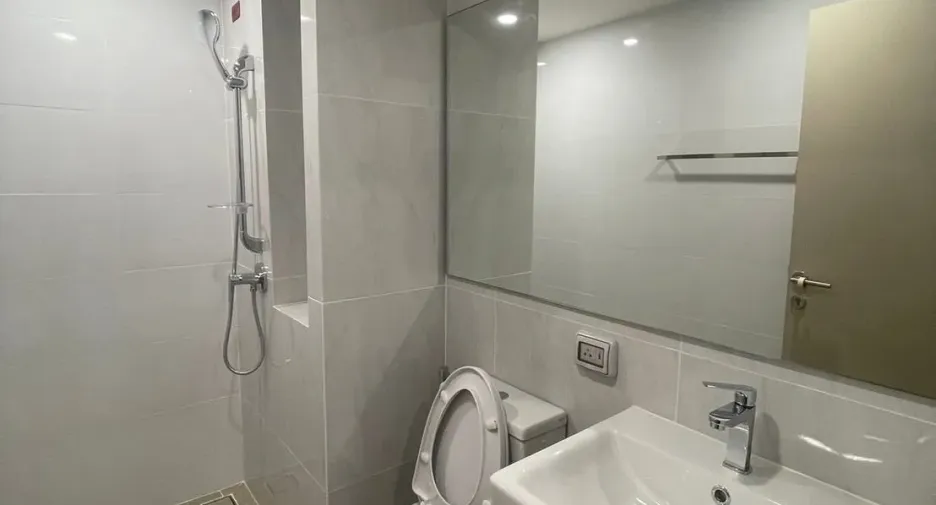For rent 1 bed condo in Bang Na, Bangkok