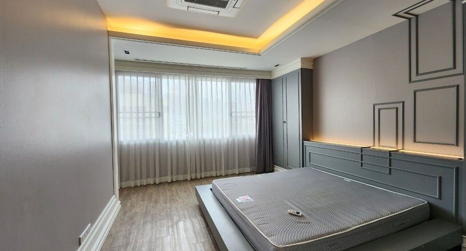 For rent 1 bed apartment in Pathum Wan, Bangkok