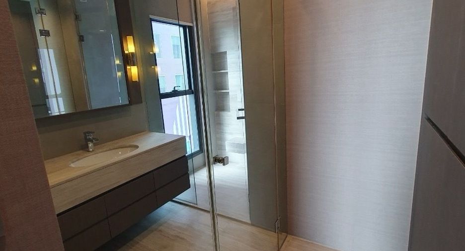 For rent 2 bedrooms condo in Sathon, Bangkok