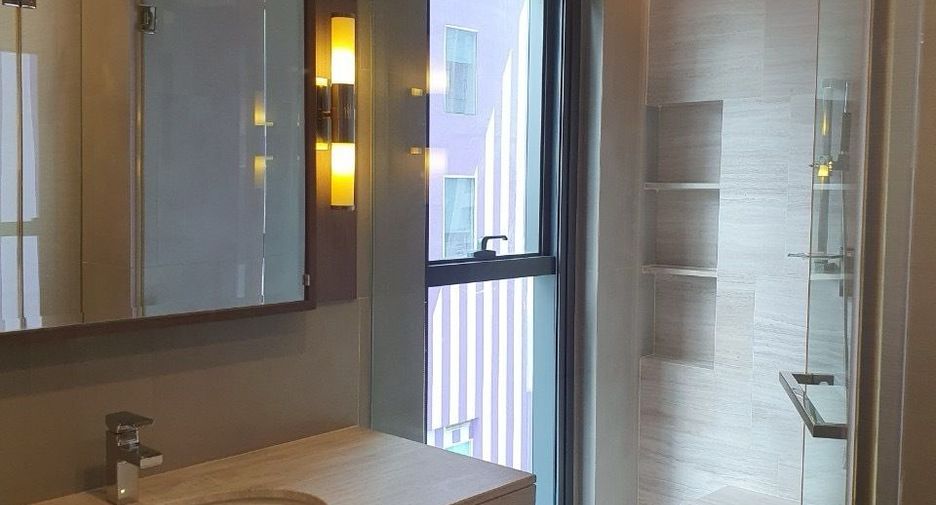 For rent 2 bedrooms condo in Sathon, Bangkok