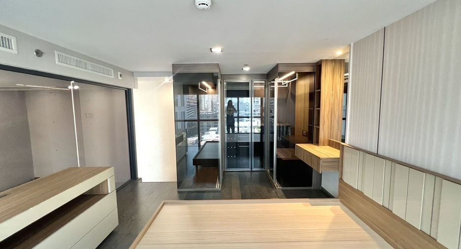 For rent 1 bed condo in Ratchathewi, Bangkok