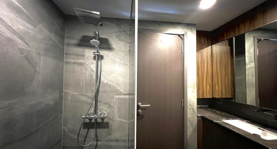 For rent 1 bed condo in Ratchathewi, Bangkok