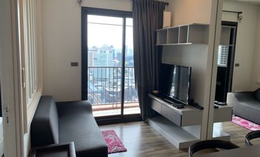 Wohnung zum Kauf und zur Miete mit 1 Zimmer in Khlong Toei, Bangkok