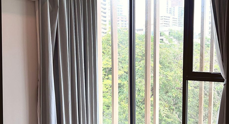 For sale 2 ベッドルーム condo in Watthana, Bangkok