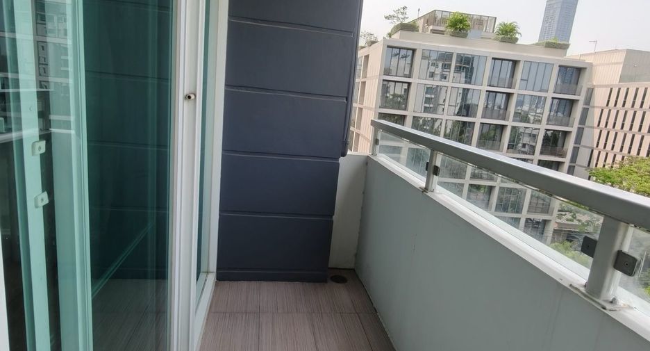 For sale and for rent 2 bedrooms condo in Watthana, Bangkok