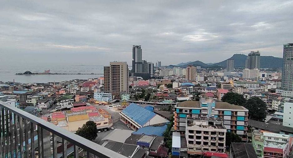 For rent 2 bedrooms apartment in Si Racha, Chonburi