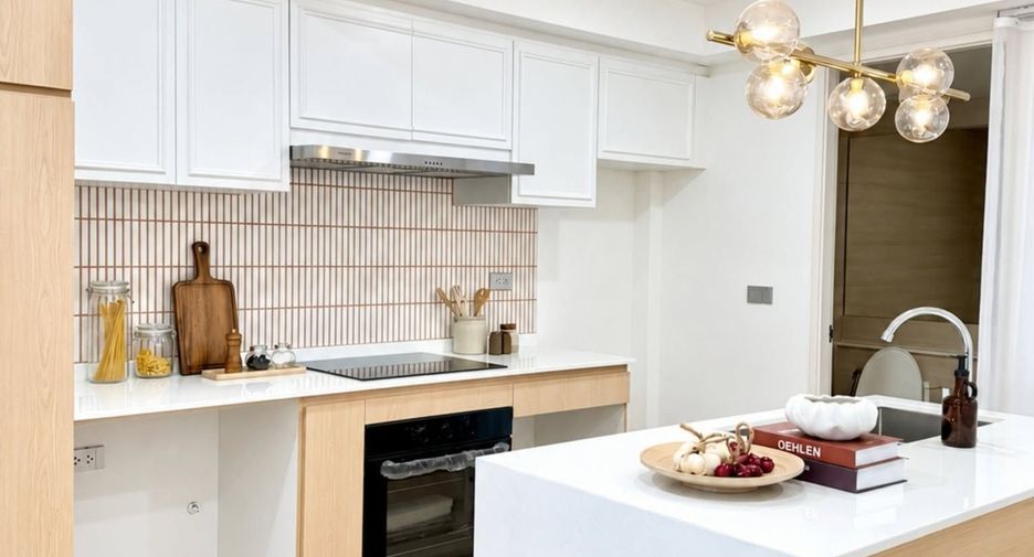 Haus zum Kauf und zur Miete mit 3 Zimmer in Watthana, Bangkok
