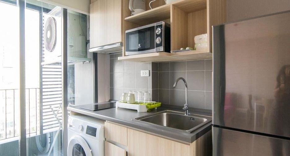 For rent スタジオ condo in Bang Na, Bangkok