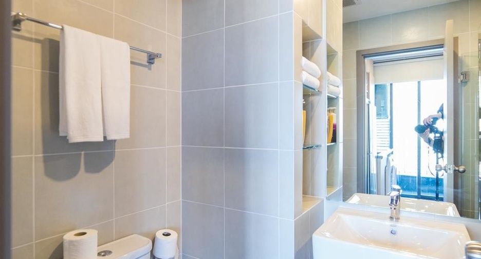 For rent スタジオ condo in Bang Na, Bangkok
