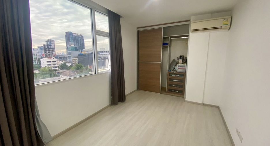 For sale 2 bedrooms apartment in Chatuchak, Bangkok