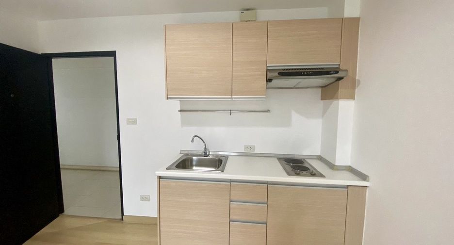 For sale 2 bedrooms apartment in Chatuchak, Bangkok