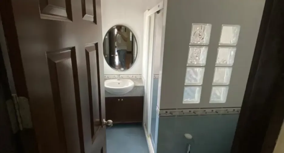 Casa en alquiler de 4 habitaciones en Bang Khae, Bangkok