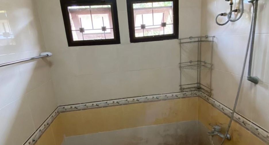 Haus zur Miete mit 4 Zimmer in Bang Khae, Bangkok
