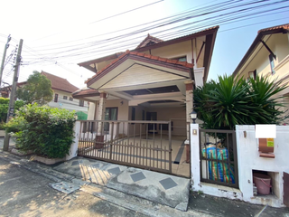 For rent 4 ベッドルーム house in Bang Khae, Bangkok