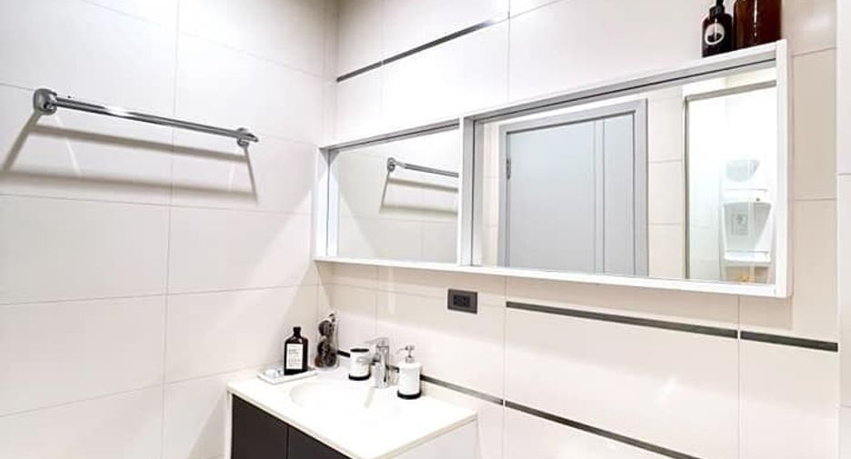 Продажа 1 кровать кондо в Кхлонг Тоеи, Бангкок