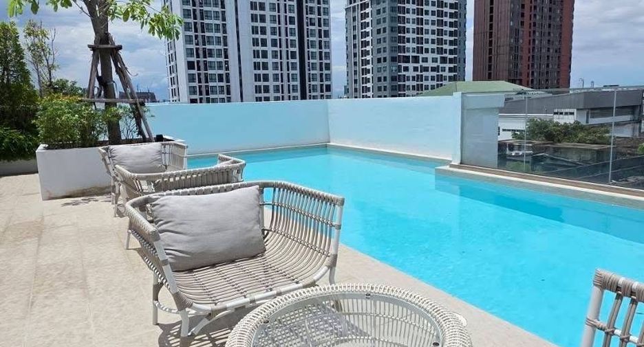 For sale 1 bed condo in Mueang Samut Prakan, Samut Prakan