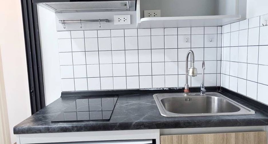 For sale 1 bed condo in Mueang Samut Prakan, Samut Prakan