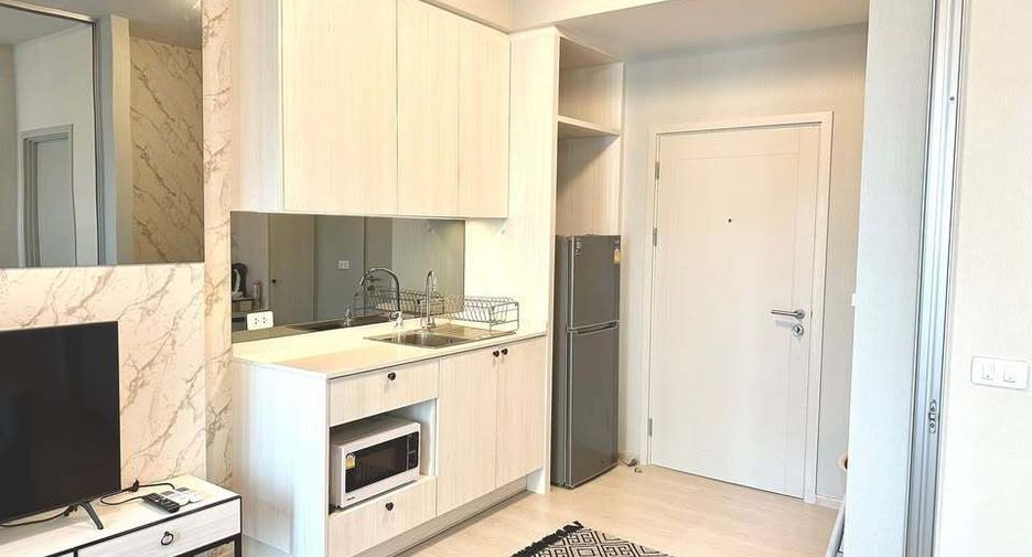 Wohnung zur Miete mit 1 Zimmer in Bang Sue, Bangkok
