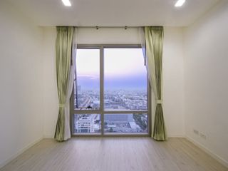 Condo en venta de 2 habitaciones en Yan Nawa, Bangkok