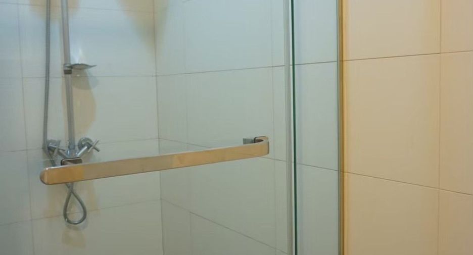 For sale 1 bed condo in Khlong Toei, Bangkok