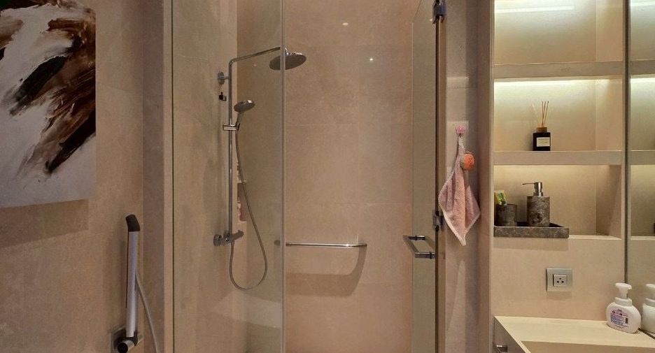 For sale 3 bedrooms condo in Pathum Wan, Bangkok