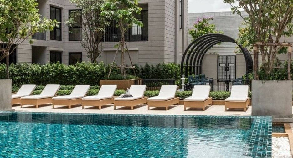 For sale 1 bed condo in Huai Khwang, Bangkok