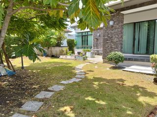 For sale 4 bedrooms house in Bang Khun Thian, Bangkok