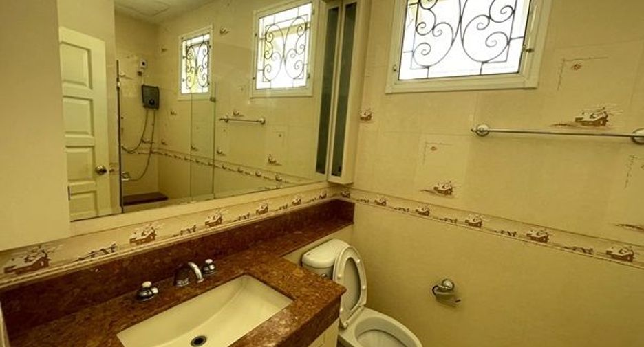 For rent 3 ベッドルーム house in Bueng Kum, Bangkok