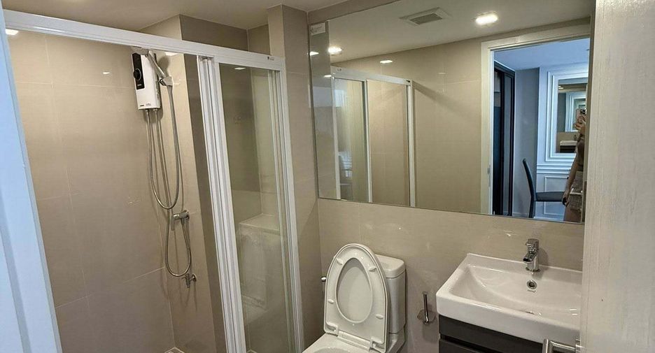 For rent 1 bed condo in Khlong Toei, Bangkok