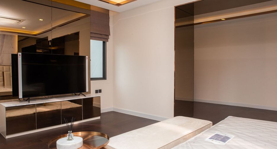 For rent 3 bedrooms house in Wang Thonglang, Bangkok