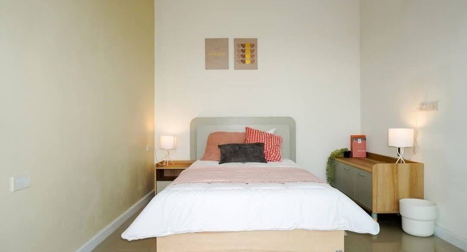For sale 4 bedrooms townhouse in Bang Lamung, Chonburi