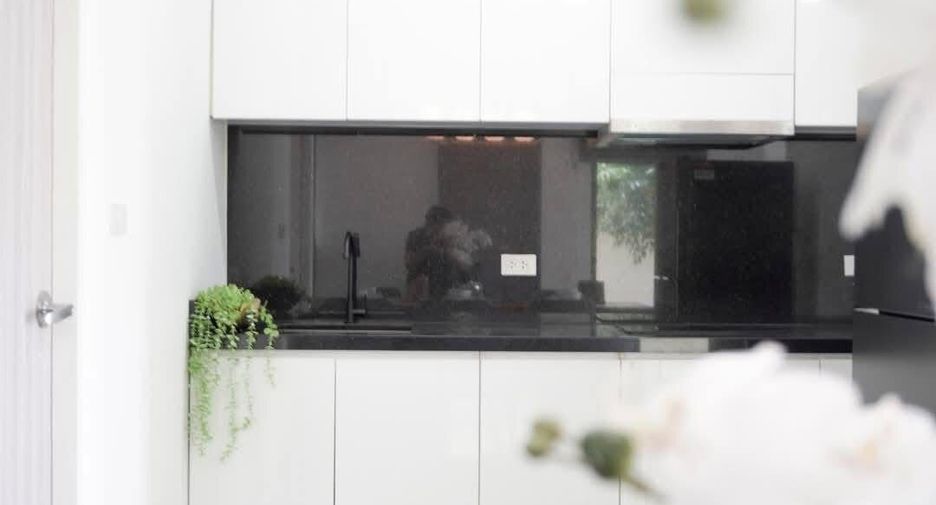 For sale 4 bedrooms townhouse in Bang Lamung, Chonburi