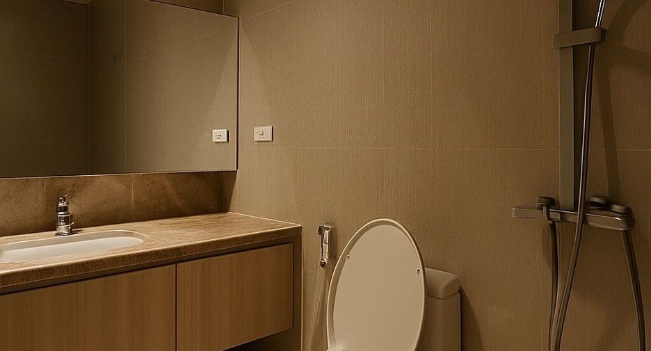 For sale 3 bedrooms condo in Watthana, Bangkok
