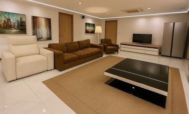 For sale 3 bedrooms condo in Watthana, Bangkok