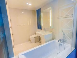 For rent 2 bedrooms condo in Phra Khanong, Bangkok